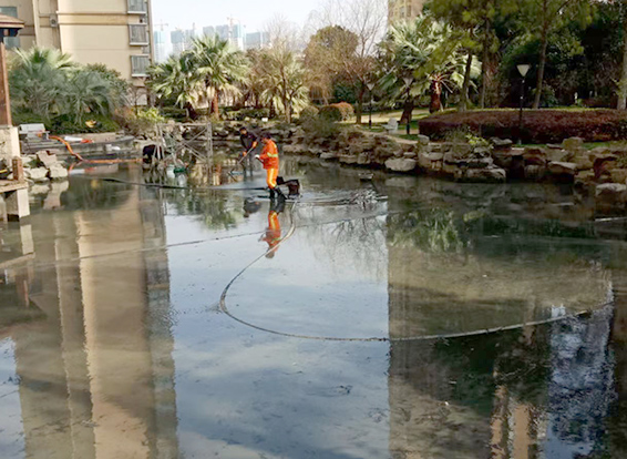 永川景观池淤泥清理